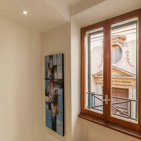 2 Bd 1ba Spanish Steps *