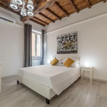 2 Bd 1ba Spanish Steps Apartment *